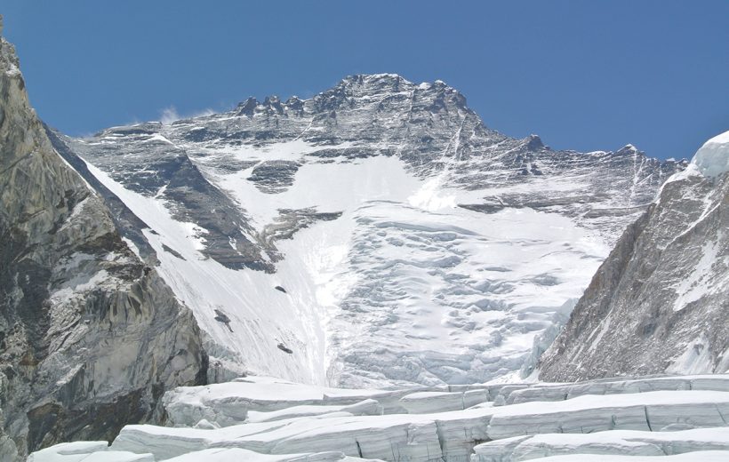 Lhotse - 8,516 m/27,940 pies